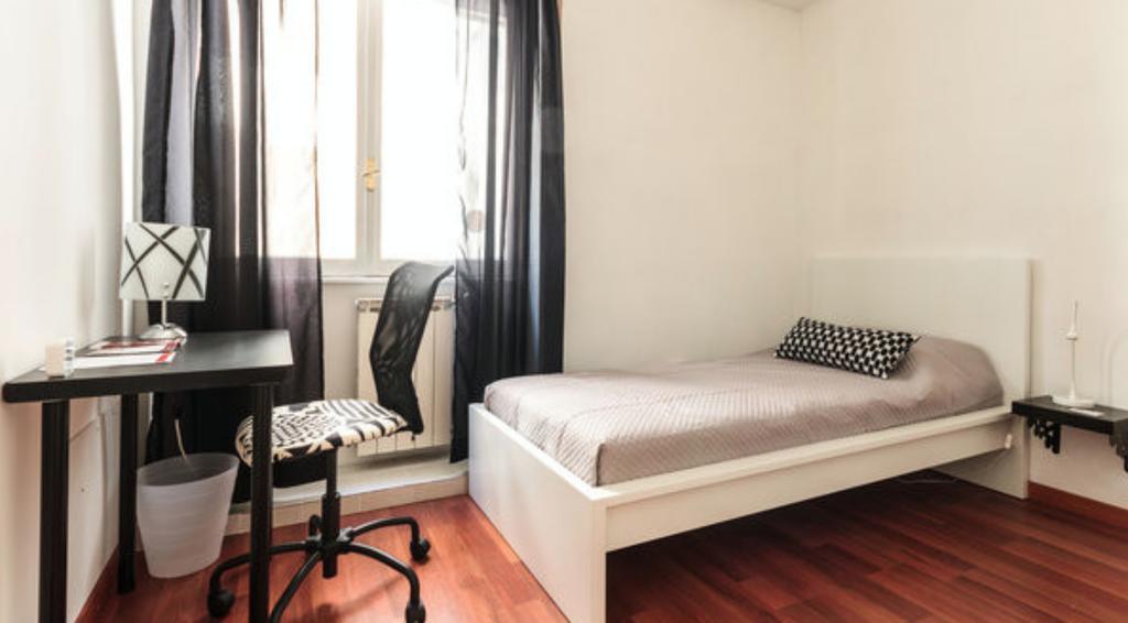 Take It Easy Roma Guest House חדר תמונה