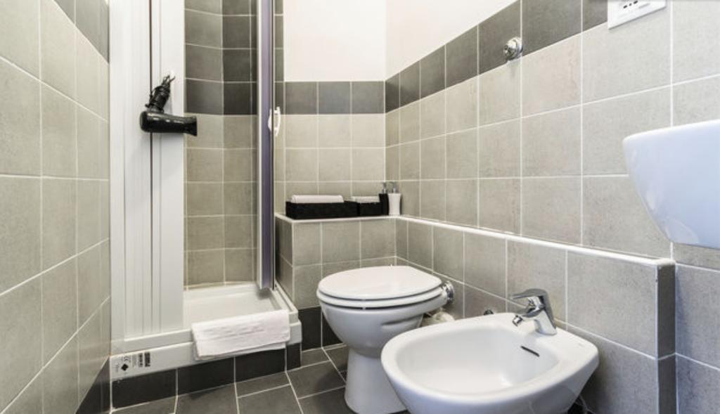 Take It Easy Roma Guest House חדר תמונה